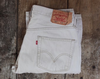 Vintage 2000s 00s Levis 501 Levi Strauss cream pale brown red tab small e denim jeans button fly 35” x 31” mod
