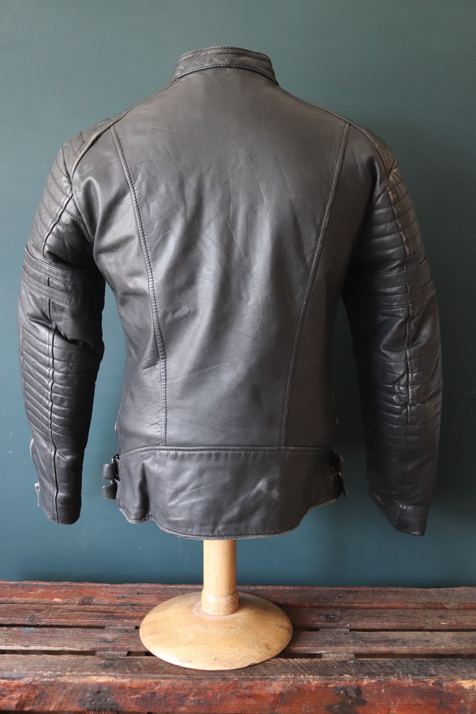 Vintage 1980s Black Leather Jacket Cafe Racer 38” Chest