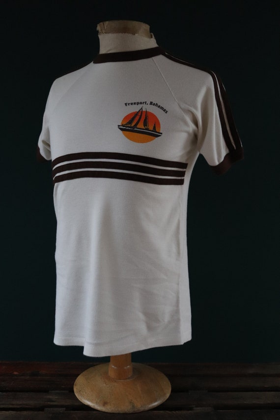 Vintage 1980s 80s 50/50 brown white Freeport Bahamas tourist t shirt 37” chest
