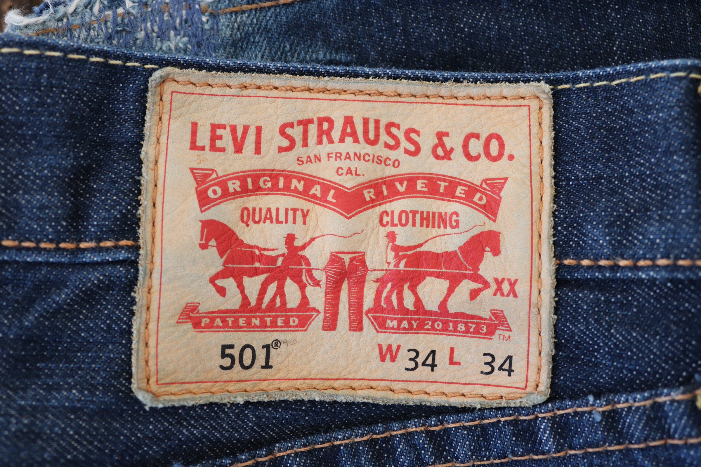 Vintage Levis Strauss indigo blue denim 501 jeans 33 x 34 workwear ...