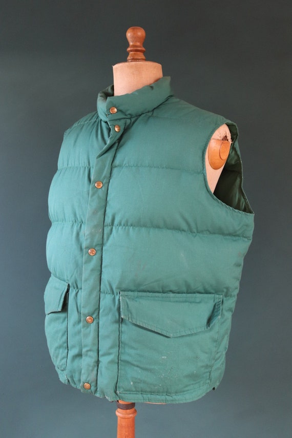 Vintage 1980s 80s green Woolrich padded puffer gilet down feather vest waistcoat trucker windbreaker winter insulated 52" chest