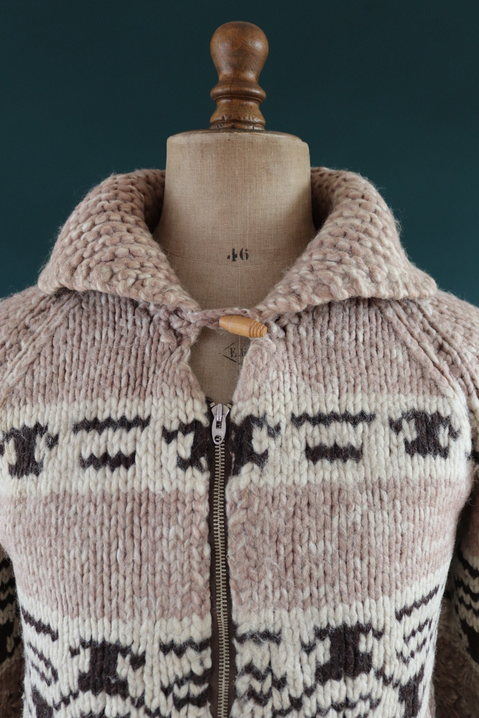 Vintage 1960s 60s hand knitted cream brown thick wool Vintage 1960s 60s hand knitted cream brown thick wool