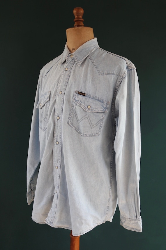 Vintage Wrangler pale blue chambray denim shirt cowboy western 48" chest red tab pearl snap
