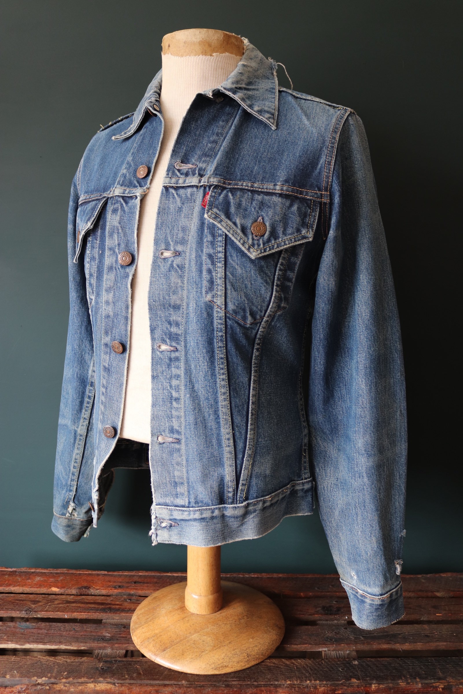 Vintage 1960s 60s Levi Strauss Levis big capital e red tab denim trucker  type three jacket indigo workwear work chore 36” chest lot 558