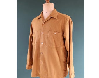 Vintage 1950s Pendleton wool shirt - plain mustard brown - Ivy League style - 47” chest