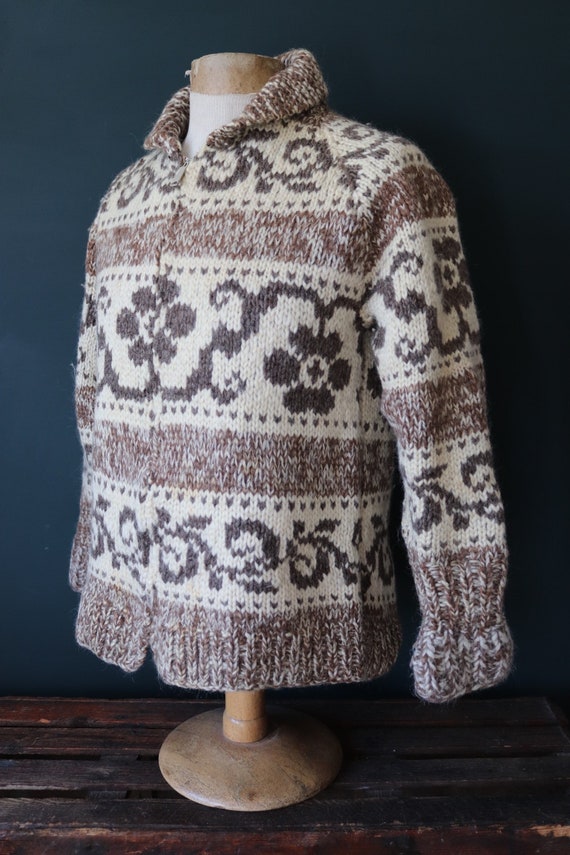 Vintage 1960s 60s 1970s 70s hand knitted wool cowichan sweater cardigan jumper knit flower cream brown shawl collar 41” chest