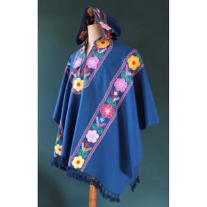 Poncho hippie vintage de los años 60 - Capa con capucha - Capa de lana azul con borlas - Woodstock
