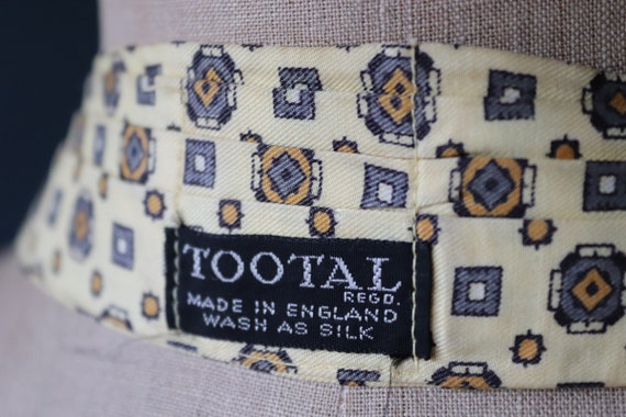 Vintage 1960s 60s Tootal rayon cravat yellow grey circles squares patterned mod northern soul made in England wedding groom best man