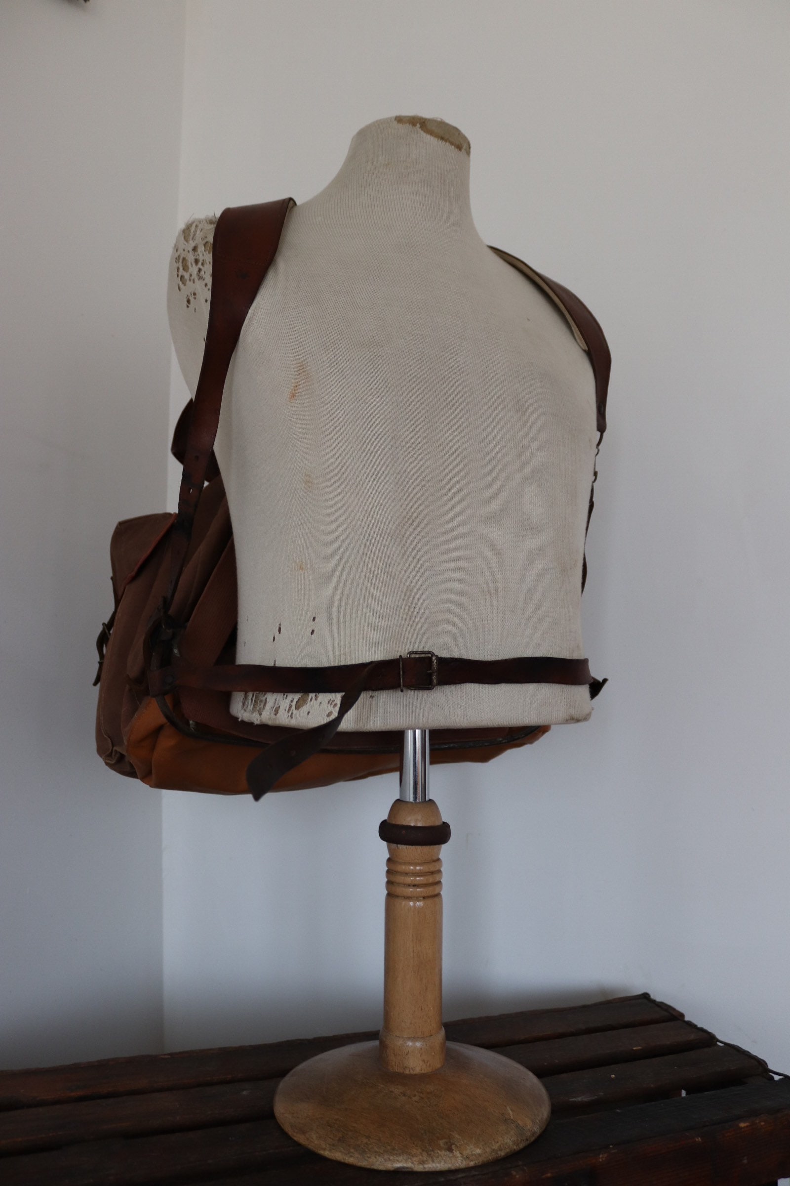 Vintage 1960s 60s french brown canvas leather metal frame walking