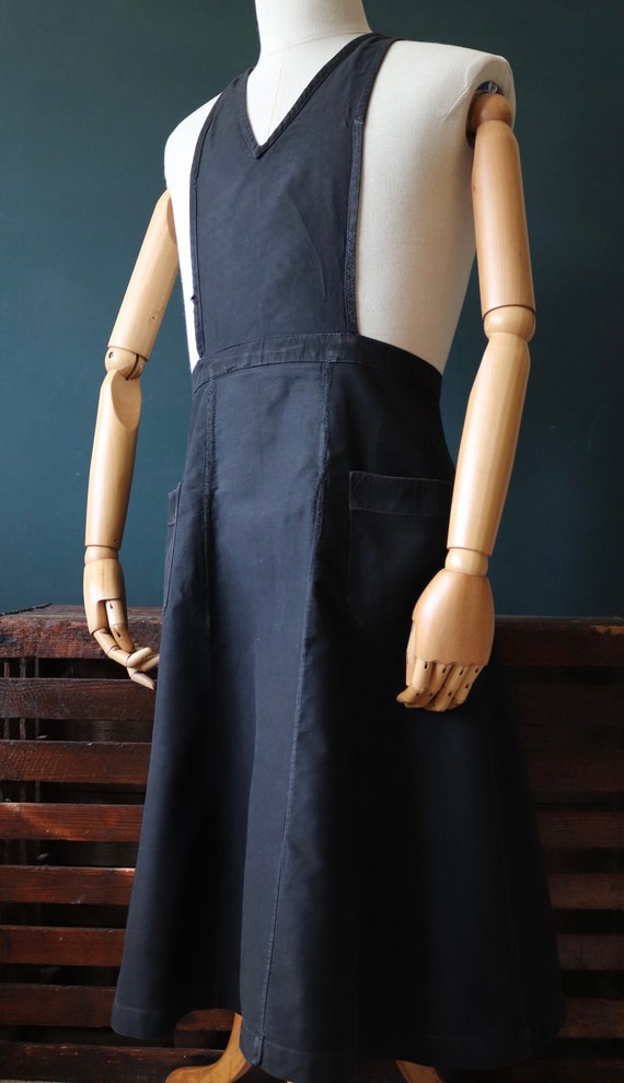 Vintage 1940s 40s 1950s 50s French X back crossover black moleskin apron pinny workwear chore kitchen BBQ garden shopkeeper pocket