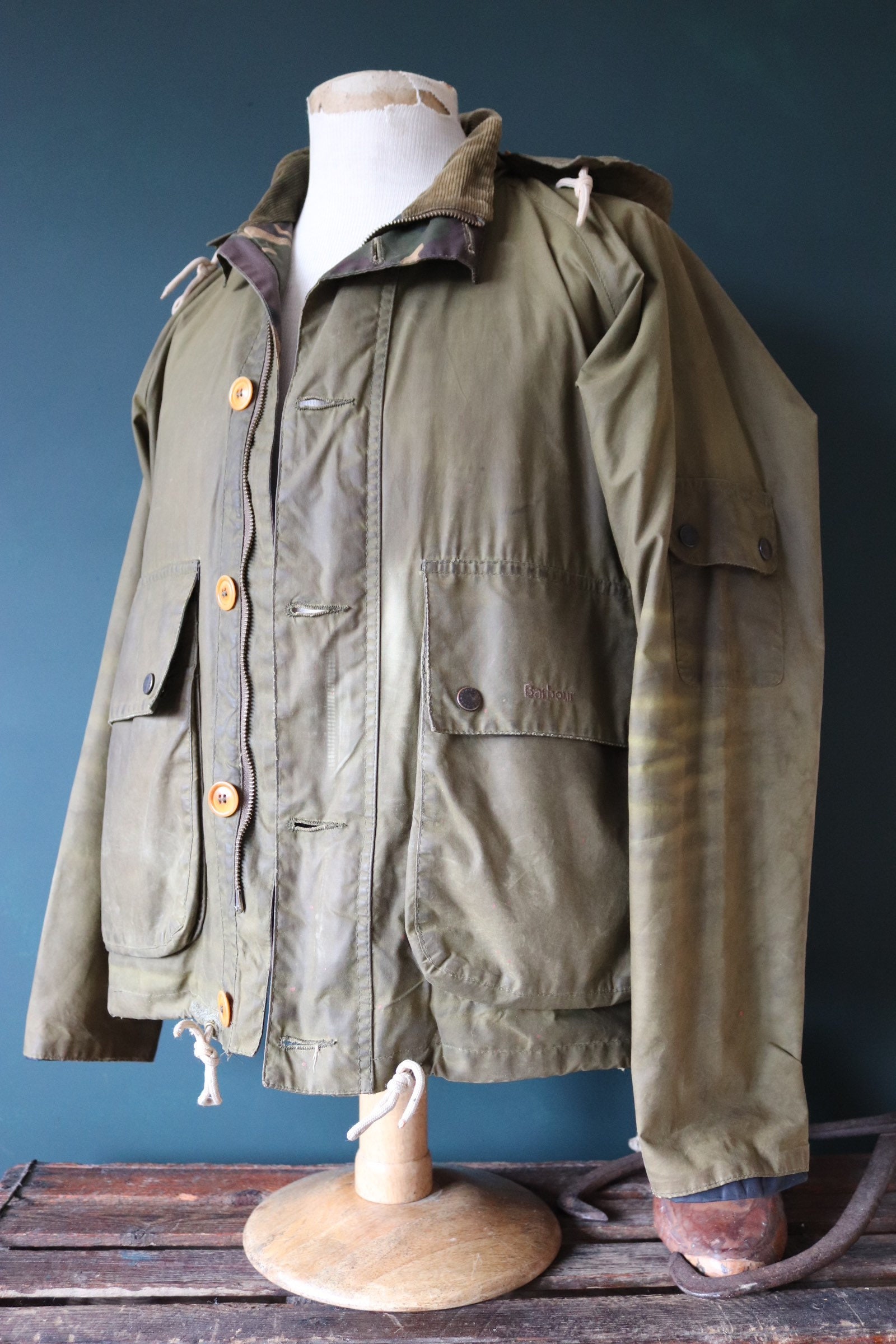 Vintage 1990s 90s Barbour Cowen Commando olive green waxed cotton jacket  anorak 45
