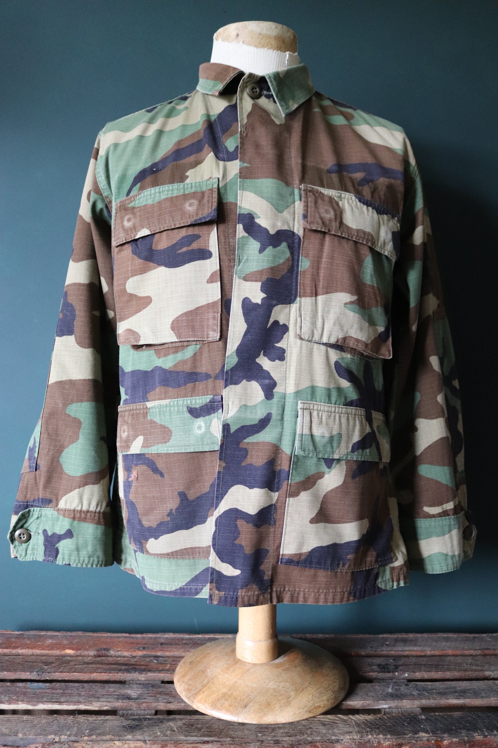 Vintage 1990s 90s US army rip stop cotton camo shirt 43 chest USA US ...