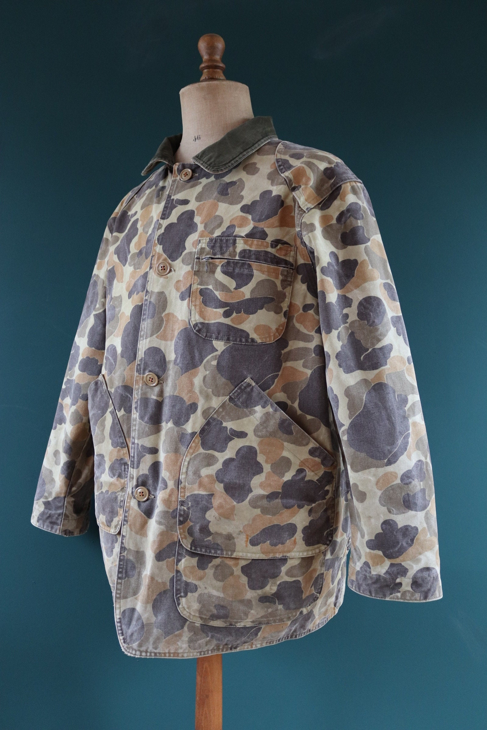 Vintage LL Bean camo forest woodland American hunting jacket duck cotton 51 chest