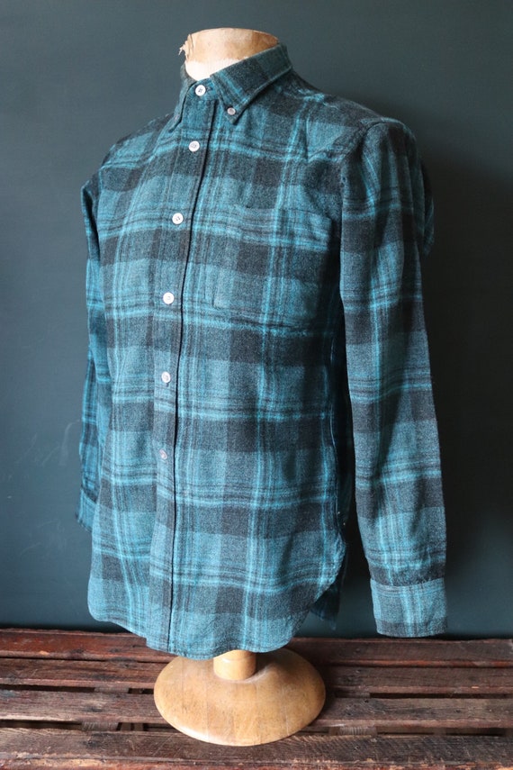 Vintage 1970s 70s 1980s 80s Pendleton wool shirt green blue teal Disney plaid checked button down shirt surf Ivy League style mod 40” chest