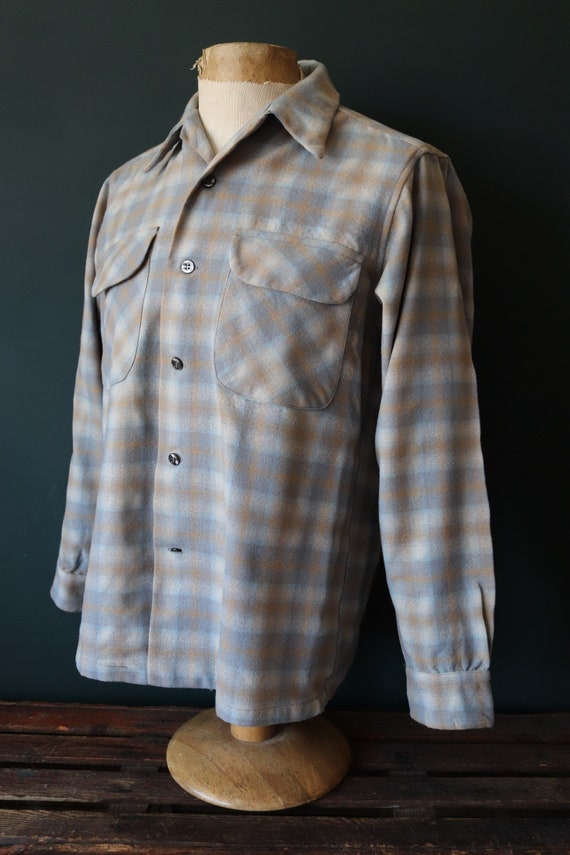 Vintage 1980s 80s Pendleton wool shirt sky blue grey plaid checked board shirt surf Ivy League style mod 42” chest