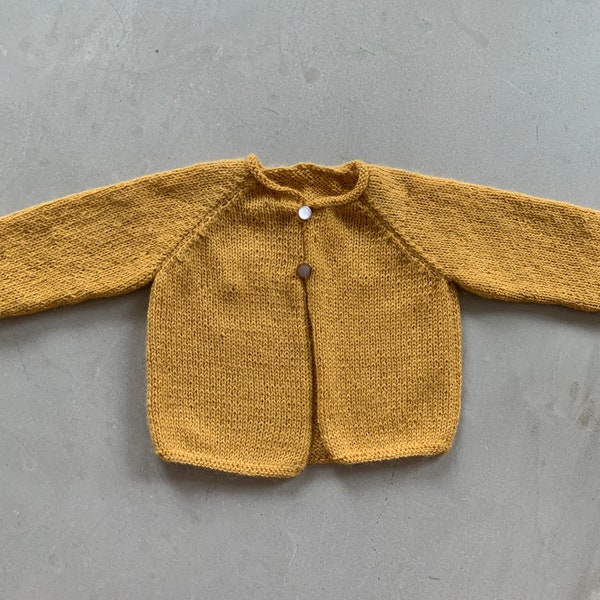 Gilet en Alpaca laine jaune et boutons vintage tricoté main / Taille 6 mois