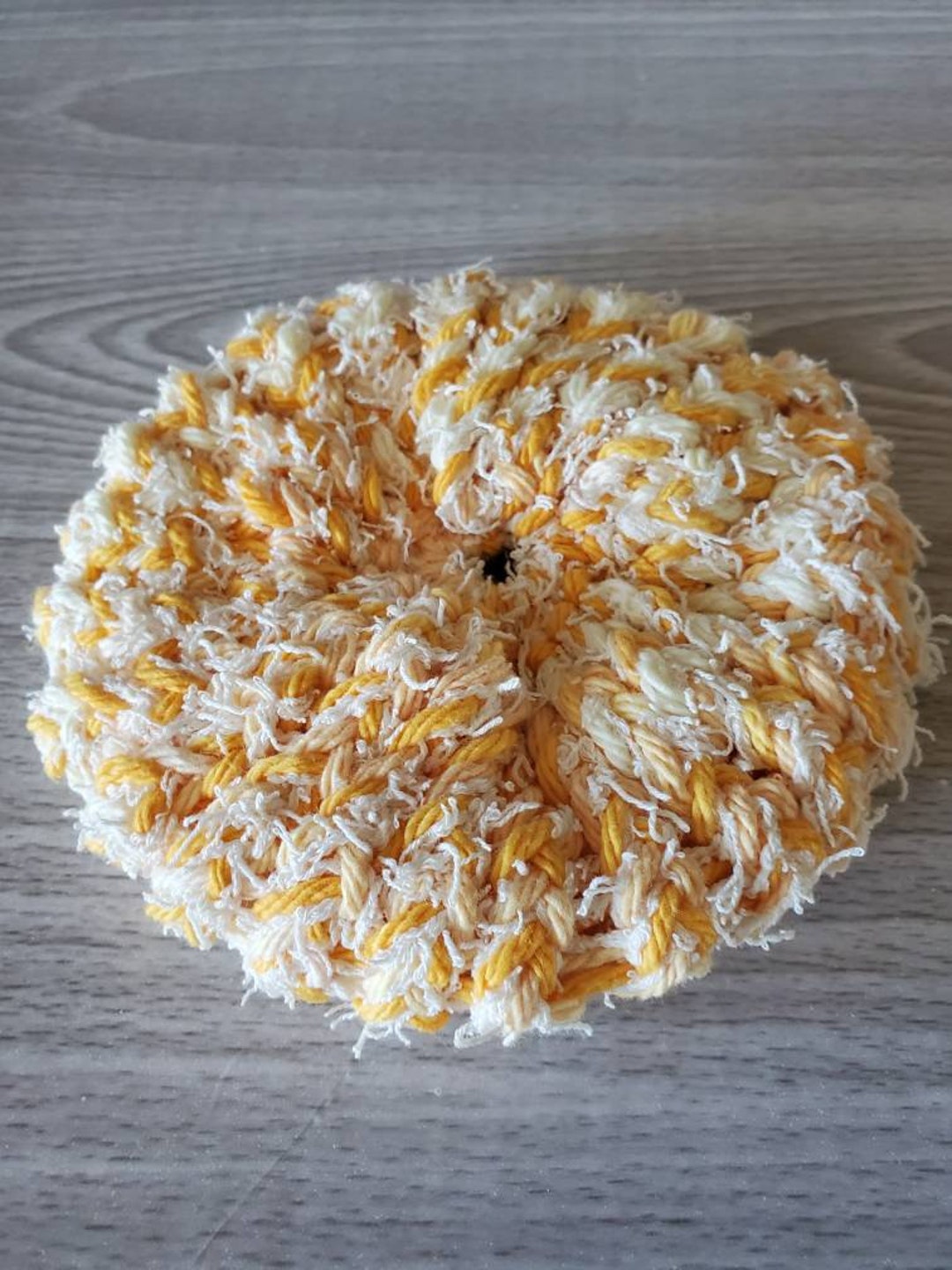 Soleil Ombre Scrubby, Goldenrod Cream Light Peach Scrubber, Loom Knit