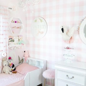 Gingham wallpaper top