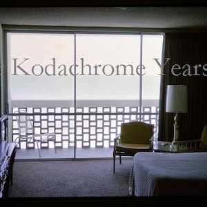 60&#39;s Luxury Ocean View Room on Florida Coast, 4000 dpi, print up to 16 x 20, 1960&#39;s American Vacation Scene, Kodachrome Photo Slide Download