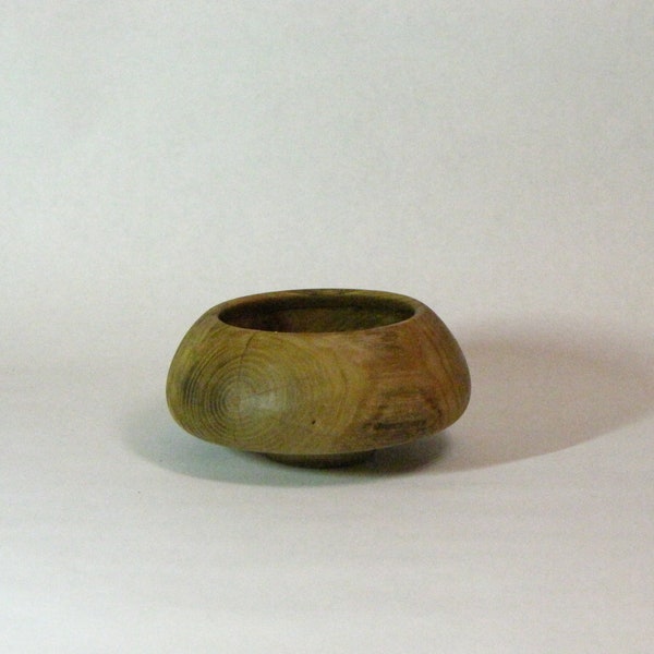 Tiny Bowl (3 3/4 x 2 inches)