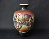 Antique Japanese Kinkozan Zo Vase - Early Meiji Period - Figural Decoration, We Do Combine Shipping