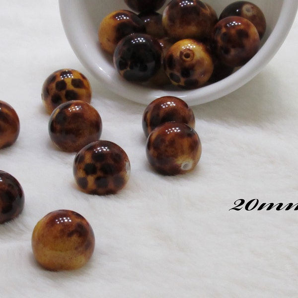 NEW 20mm Leopard Print Bubblegum Beads, Animal Print Beads, Brown Leopard Spots on Amber Colored Beads, Bubblegum Beads, Chunky Bead Supply,