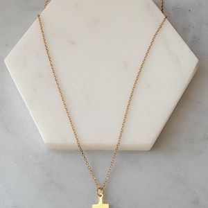 Minimalist Cross Necklace – Waterproof Gold or Silver
