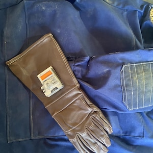 Jedi Fallen Order Cal Kestis Full Outfit Glove- Left hand only
