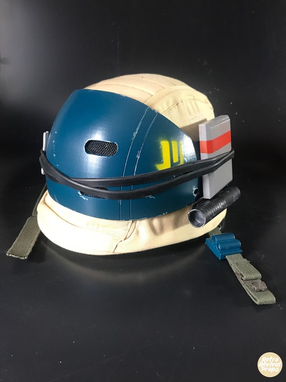 bell helmet cover kids starwars Star Wars The Mandalorian Child Bike Helmet, 50-54cm: Buy Online at Best Price in UAE Were not saying this official Star Wars Deluxe Kylo Ren Helmet will hand you the galaxy on a big shiny platter Bell Sports Disney Star Wars