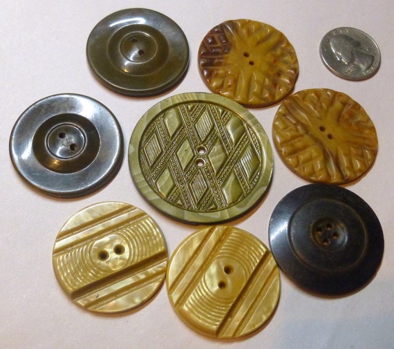 8 Antique Celluloid Large Patterned Buttons 36mm - 50mm - Etsy display picture 2