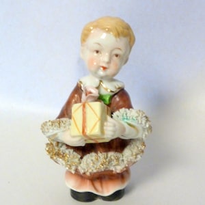Vintage 4.5&quot; Little Choir Boy Porcelain Offering Gift Figurine Vintage Japan Spaghetti Lace
