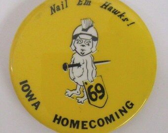 1969 IOWA HOMECOMING football 2" pinback button