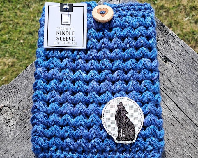 Blue Kindle Sleeve : Howling Wolf