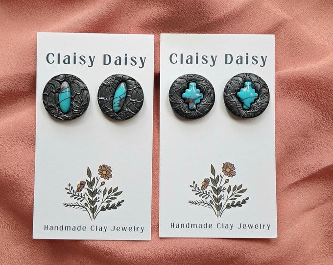 Stud: Medium Turquoise