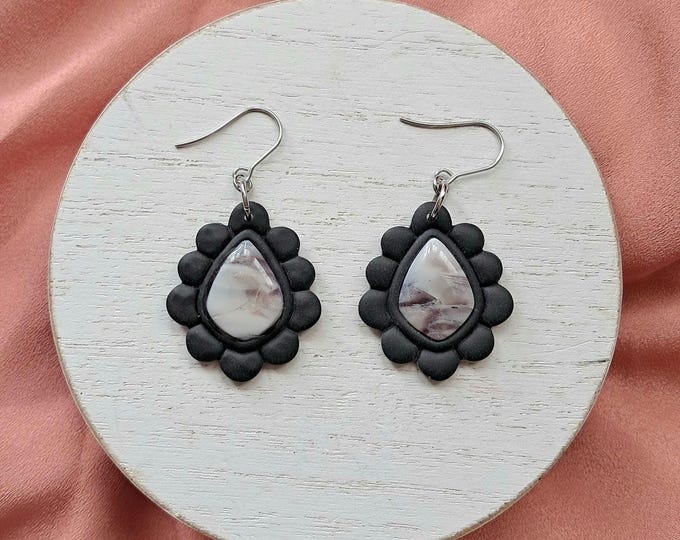 Black & White Dangle