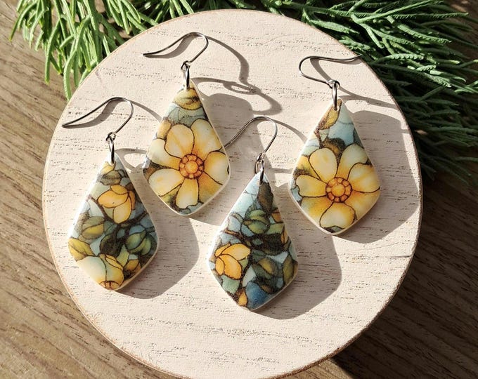 Blue Floral Stained Glass Earring : Teardrop