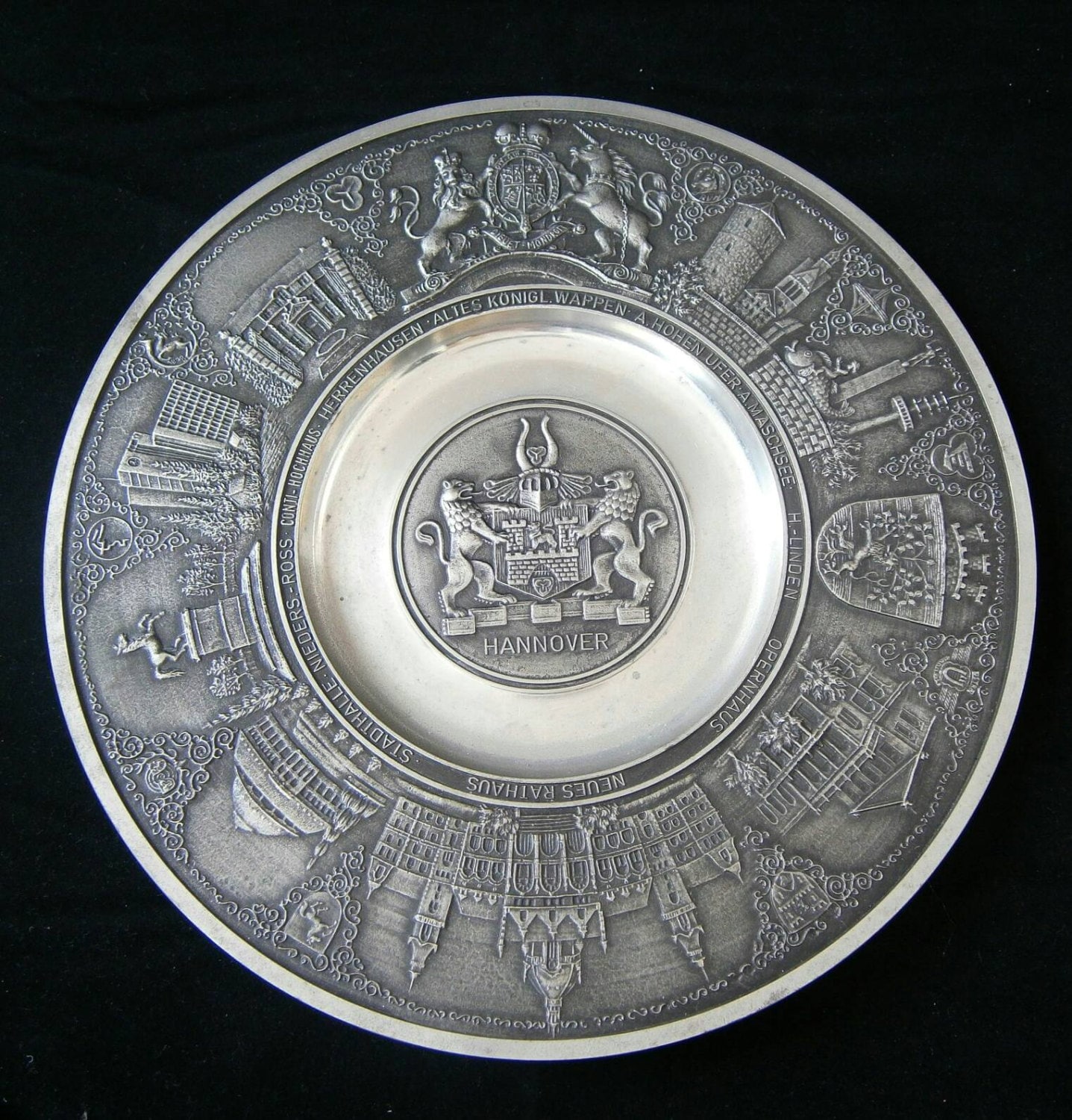 Pewter Temple Plate vlr.eng.br