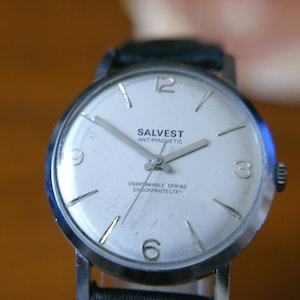 Kwaliteit Vintage Franse mannen Dress horloge gemaakt door Salvest - Classic Mid Century continentale stijl - Franse mechanisch horloge