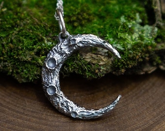 Crescent moon pendant, Silver moon necklace, Half moon pendant, Celestial necklace, Spiritual pendant, Astronomy necklace, Moon phase jewel