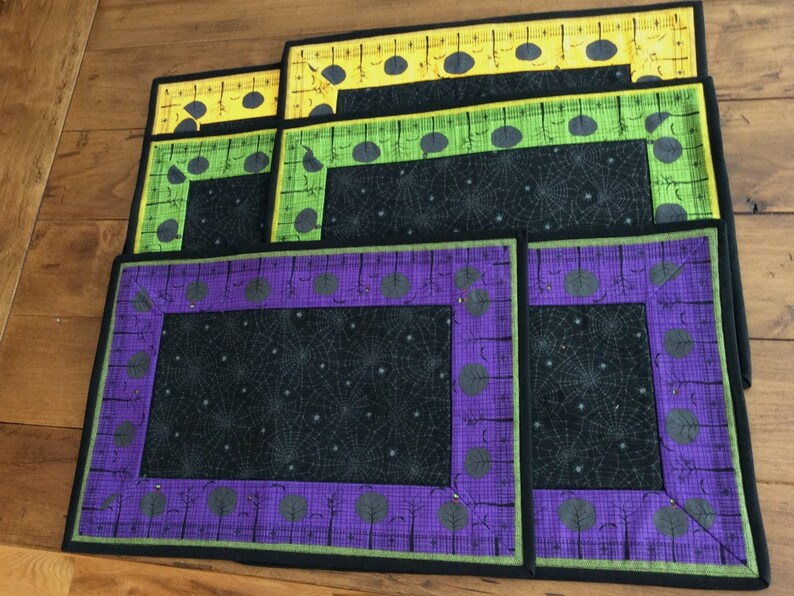 Quilted Placemat Set of 6 Halloween Placemats Spooky Decor Etsy