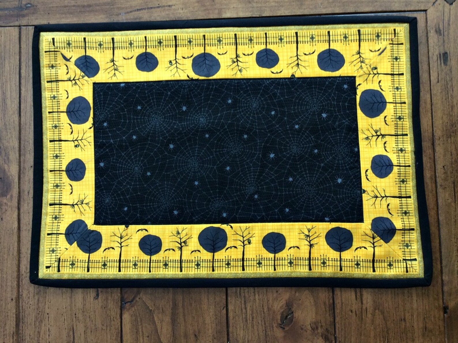 Quilted Placemat Set of 6 Halloween Placemats Spooky Decor Etsy