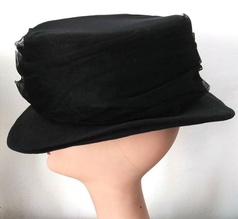 Foundation STEAMPUNK DERBY FOUNDATIONALTop HatTulle Wrap