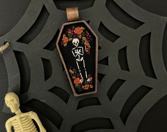 Large Halloween Hand Embroidered Necklace Pendant - Skull Skeleton Flowers Floral - Flower Coffin Casket Morbid death - Black Cotton - Wood