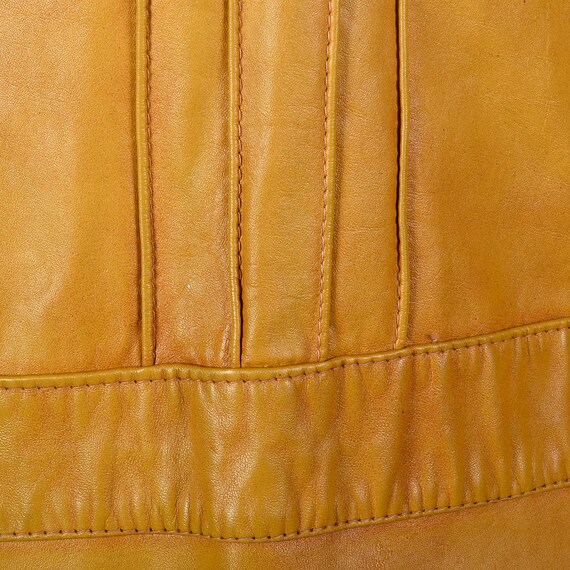 Medium 1970s Trench Coat Mustard Leather Huge Lap… - image 8