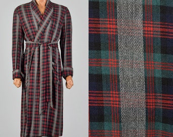 Medium 1950s Deadstock Mens Robe Long Sleeve Plaid Fathers Day Cuffed Sleeve Shawl Collar Matching Waist Tie Fall Winter 50s Vintage Robe