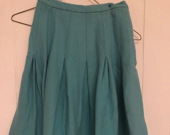 Vintage women's Wool Skirt from the 1960's in Turquoise. Size S