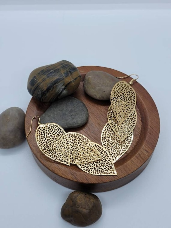 Golden tri leaf earrings