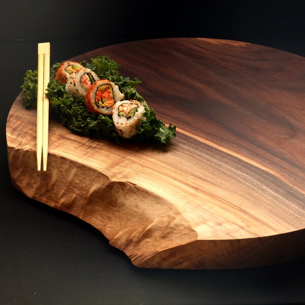 PRIVATE LISTING Live Edge 17" Round Walnut Personalized Cutting Board  *One of A Kind* w/Feet & Wood Butter Wedding Board Circle Board