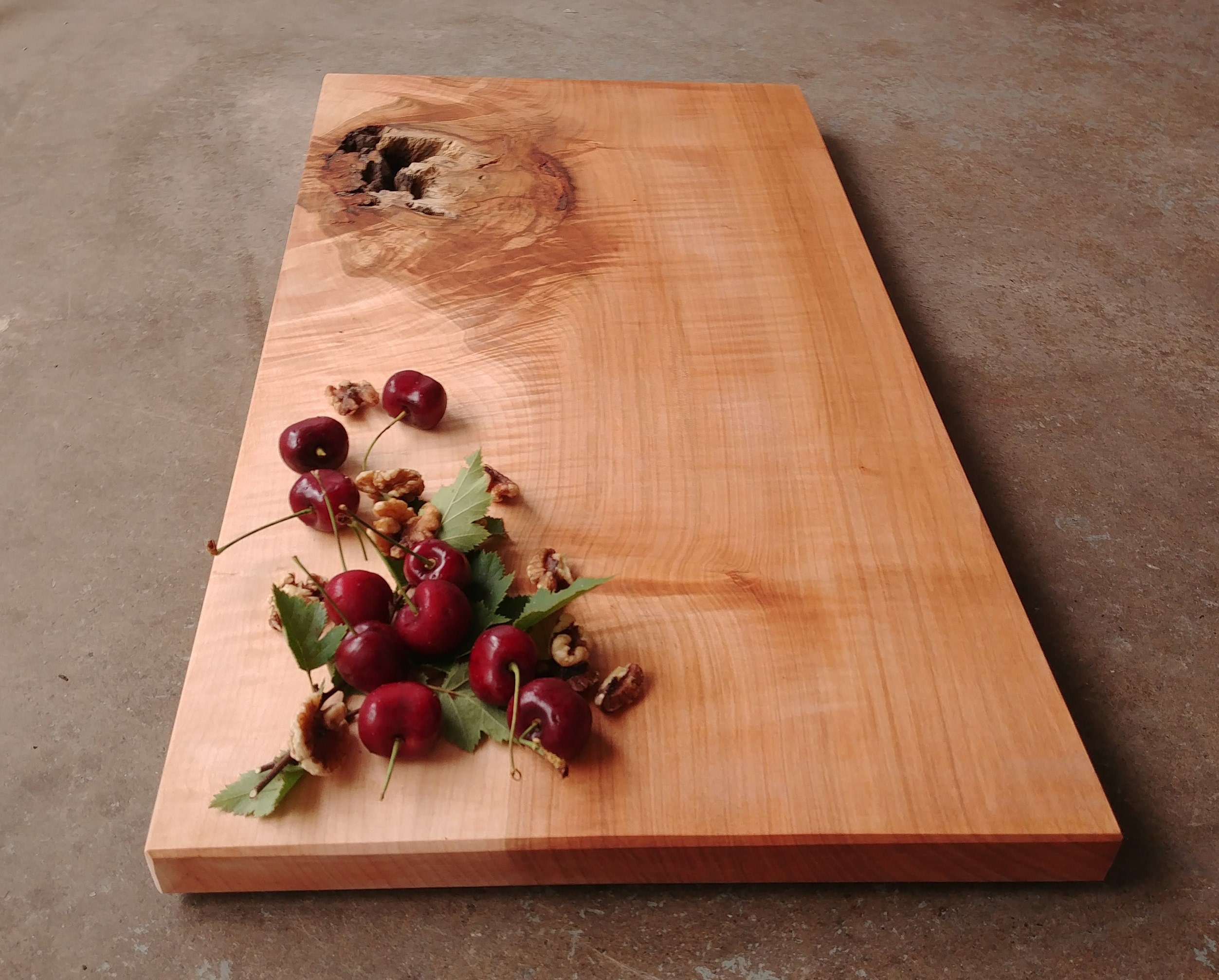 Rustic Maple Cutting Board w/Feet & Wood Butter