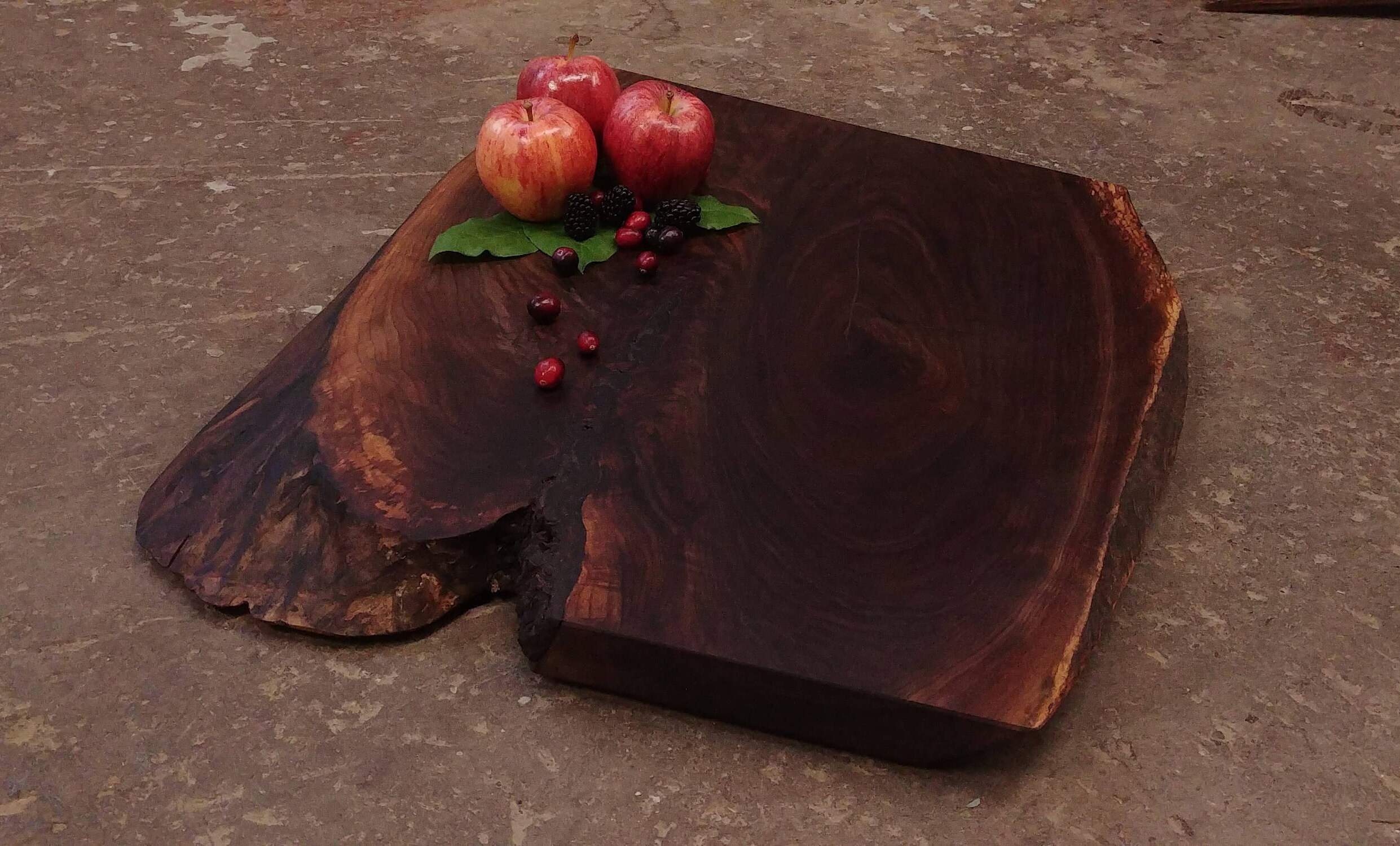 XLarge Personalized Live Edge Walnut Cutting Board w/Feet & Wood Butter